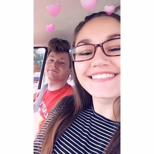 Meet your Posher, Lindsey